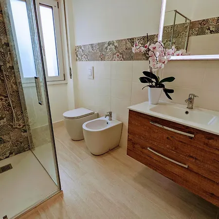 Design Navigli - Fast To Duomo & Airport * Milaan