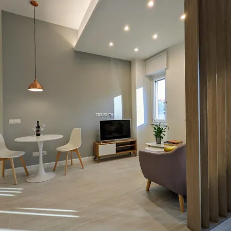 Design Navigli - Fast To Duomo & Airport Milaan